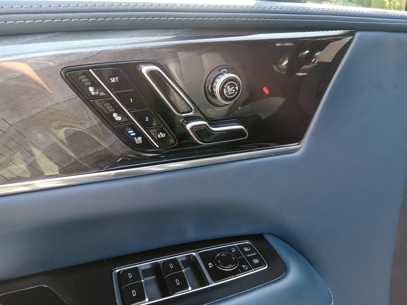2026 Cadillac ESCALADE IQ Premium Sport