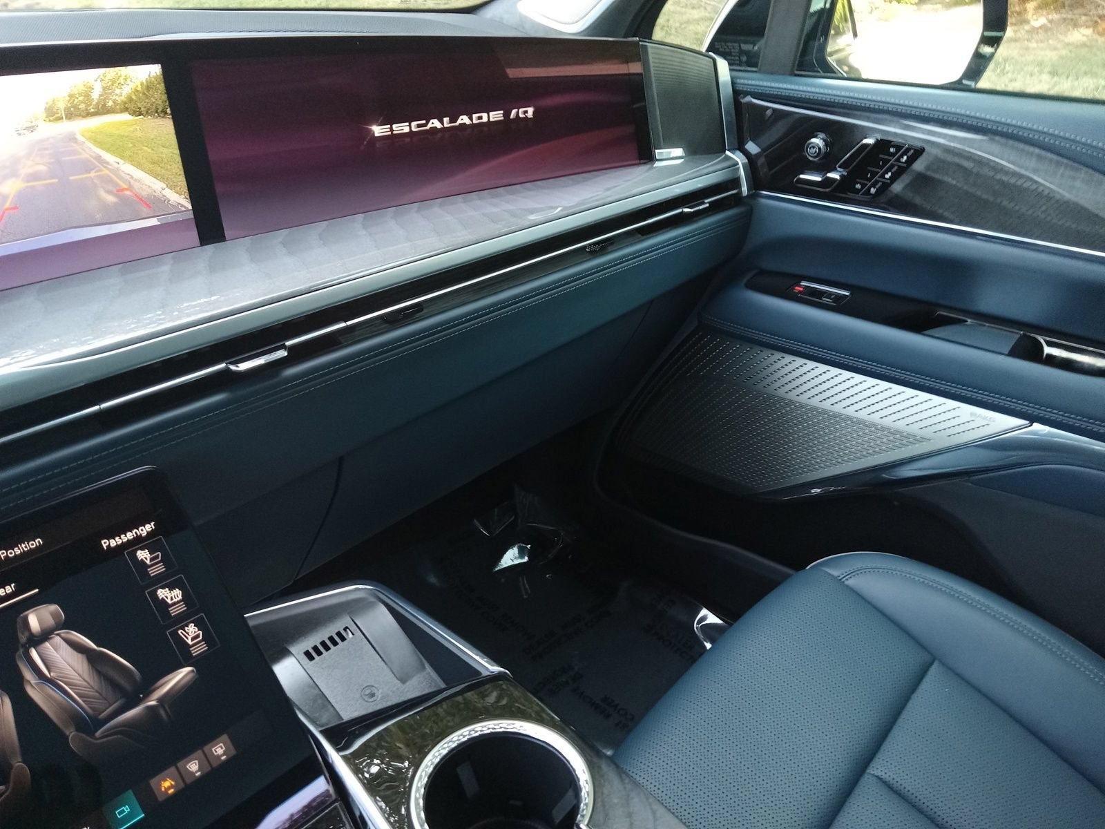 2026 Cadillac ESCALADE IQ Premium Sport