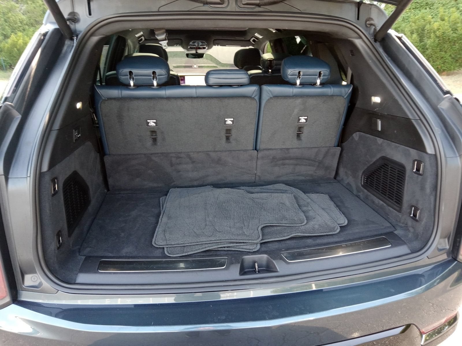 2026 Cadillac ESCALADE IQ Premium Sport