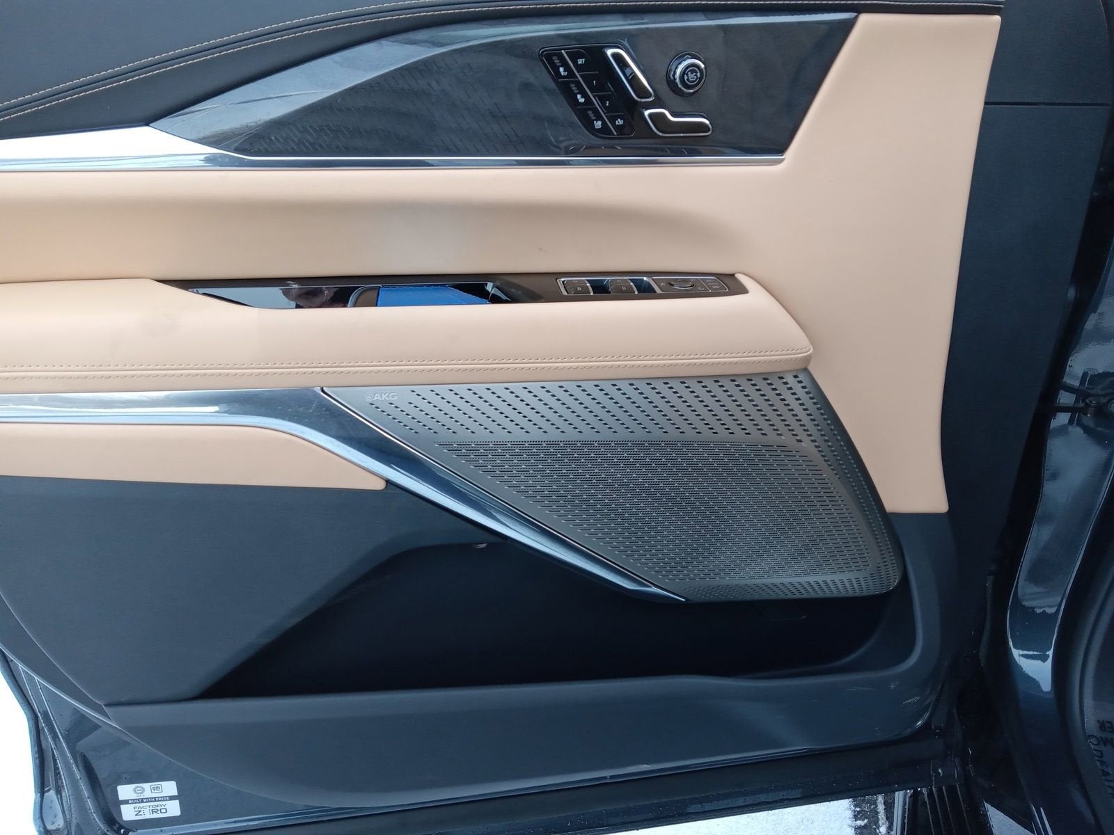 2026 Cadillac ESCALADE IQ Premium Sport