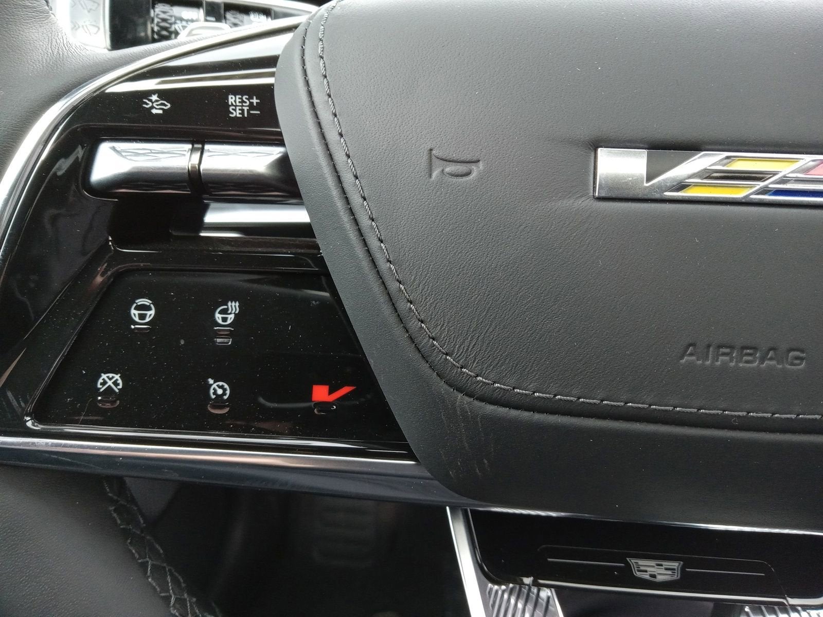 2026 Cadillac LYRIQ V-Series Premium