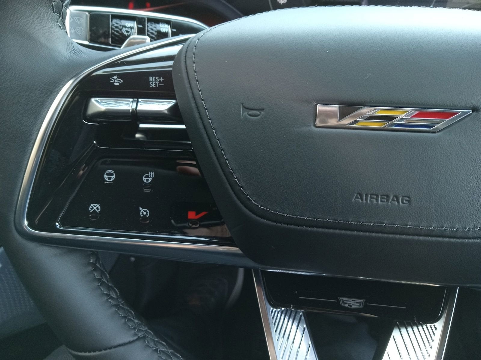 2026 Cadillac LYRIQ V-Series