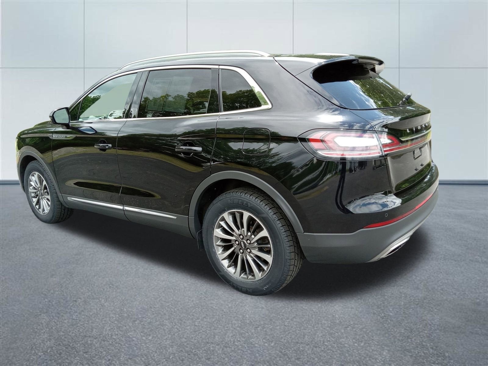 2020 Lincoln Nautilus Standard