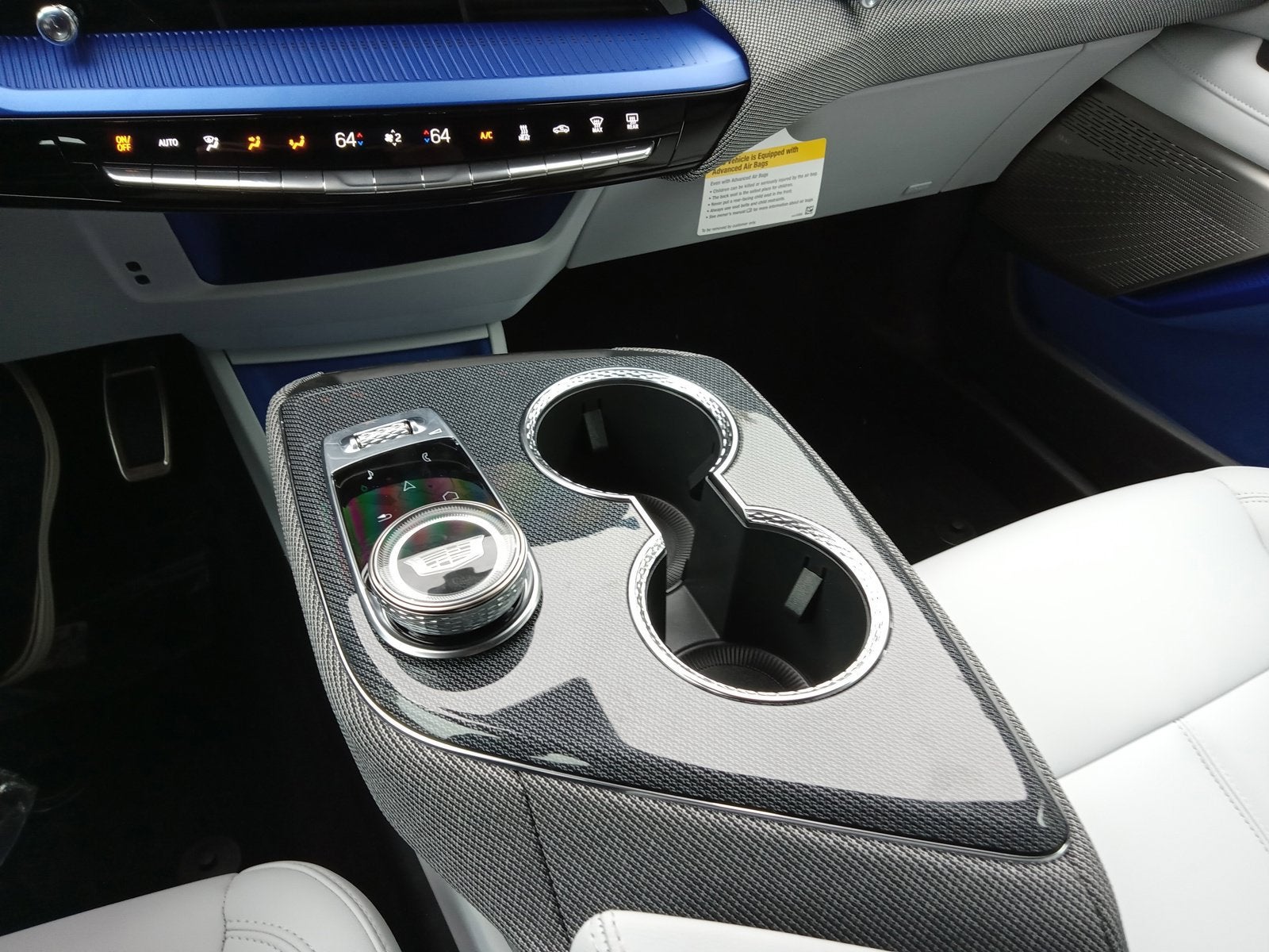 2027 Cadillac OPTIQ Luxury