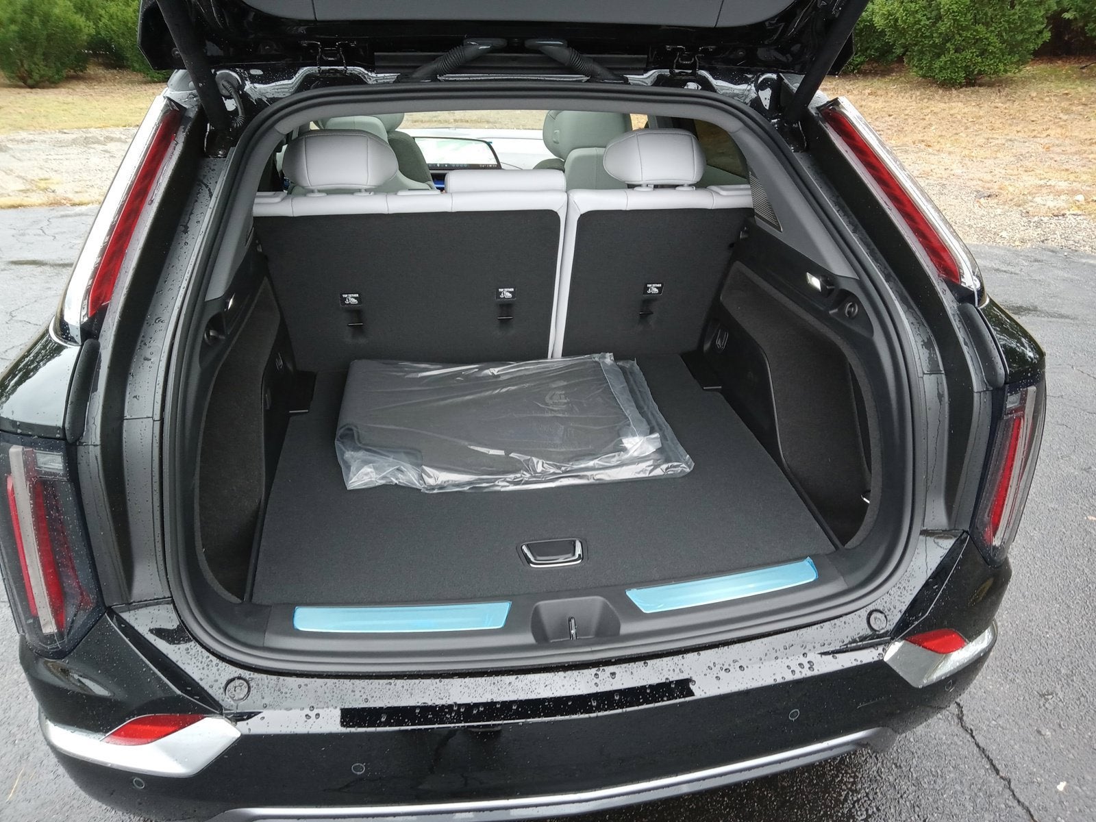 2027 Cadillac OPTIQ Luxury