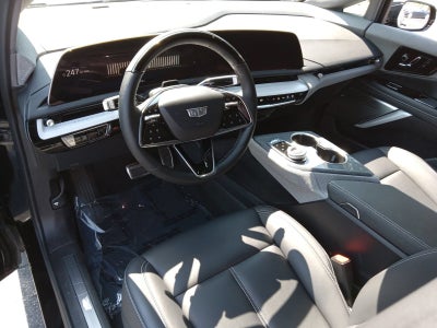2025 Cadillac OPTIQ Luxury 1