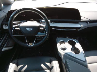 2025 Cadillac OPTIQ Luxury 1