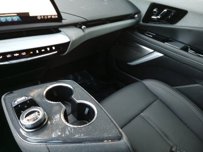 2025 Cadillac OPTIQ Luxury 1
