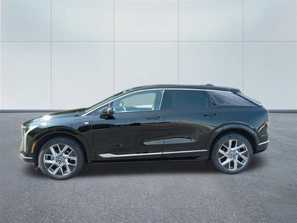 2025 Cadillac OPTIQ Luxury 1