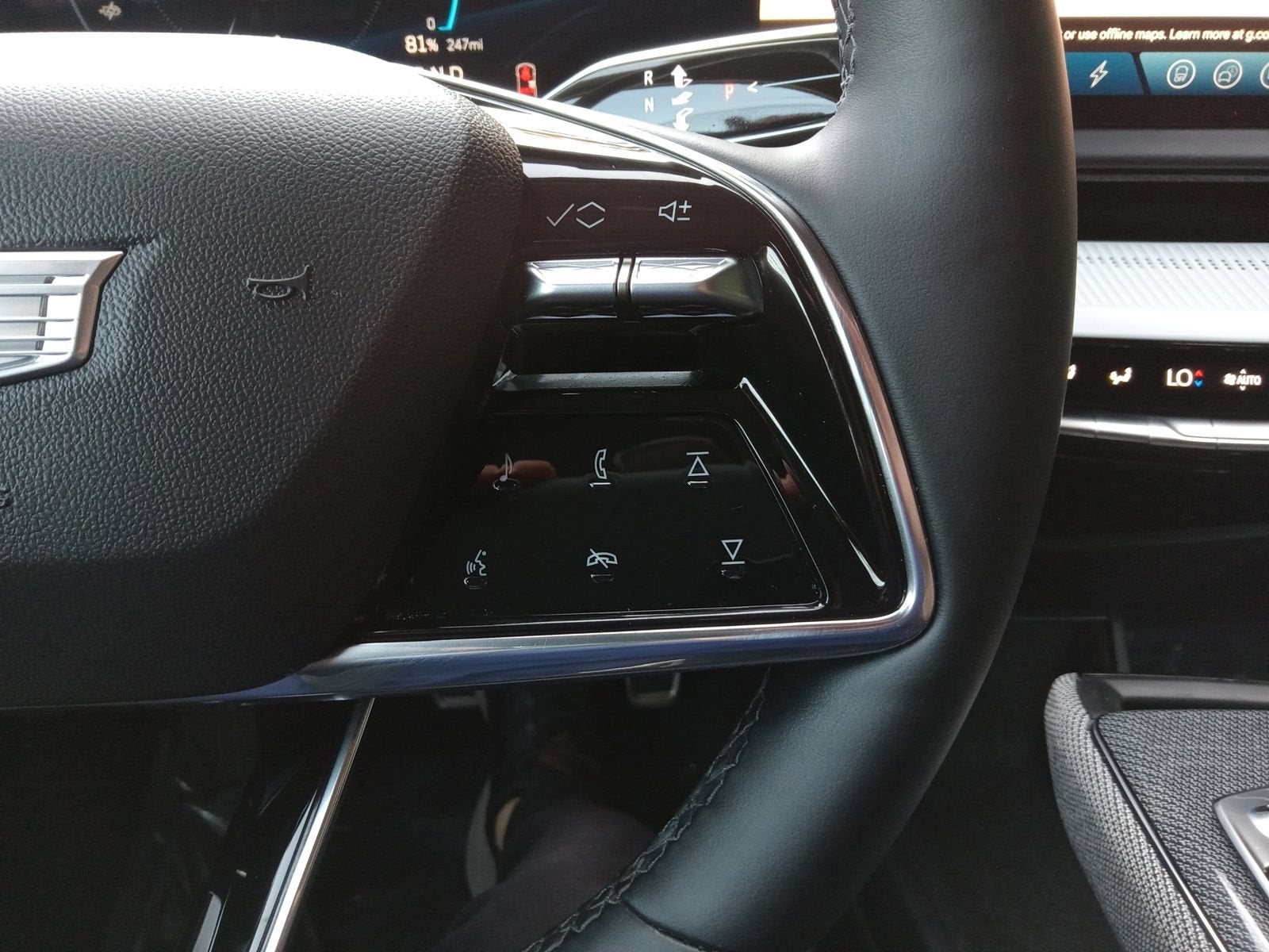 2025 Cadillac OPTIQ Luxury 1