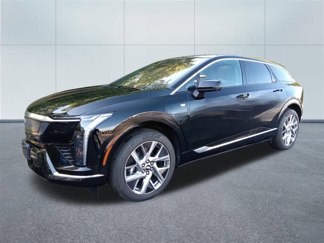 2025 Cadillac OPTIQ Luxury 2