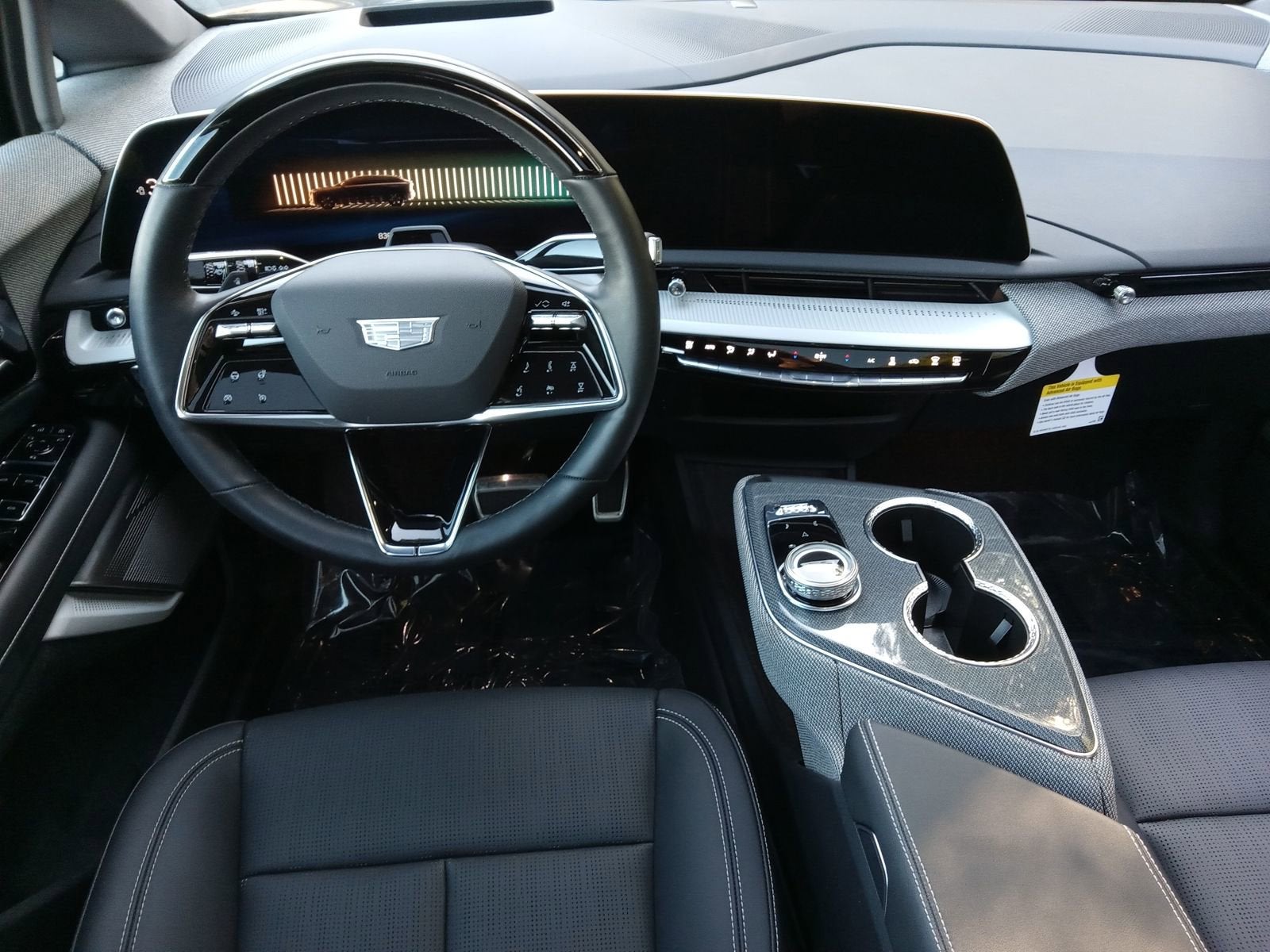 2025 Cadillac OPTIQ Luxury 2