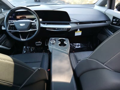 2025 Cadillac OPTIQ Luxury 2