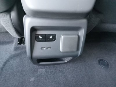 2025 Cadillac OPTIQ Luxury 2