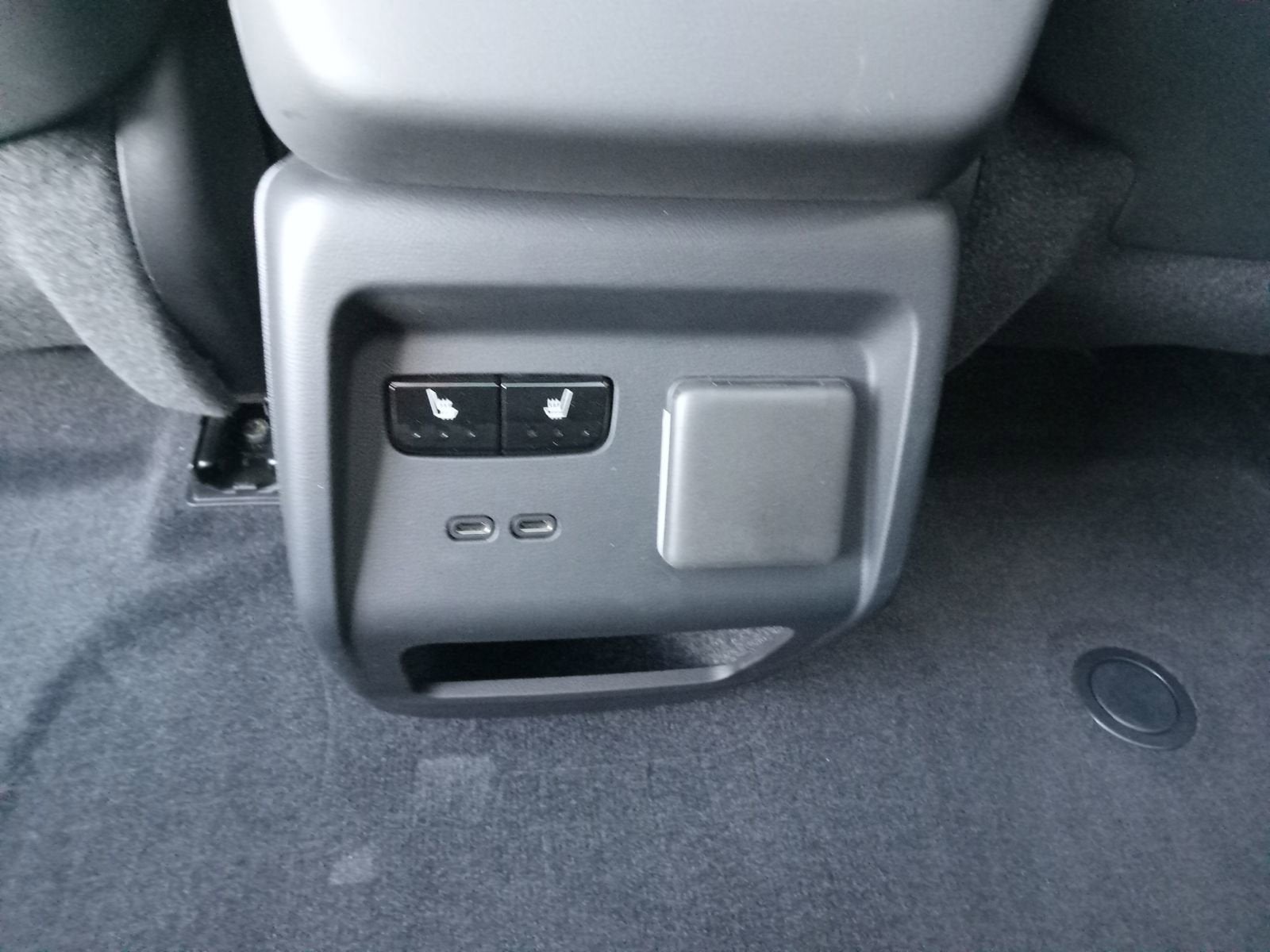 2025 Cadillac OPTIQ Luxury 2