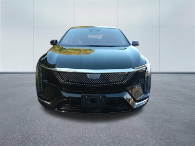 2025 Cadillac OPTIQ Luxury 2