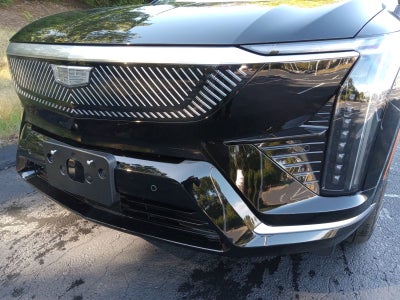 2025 Cadillac OPTIQ Luxury 2