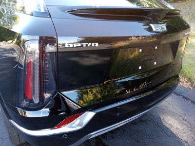 2025 Cadillac OPTIQ Luxury 2