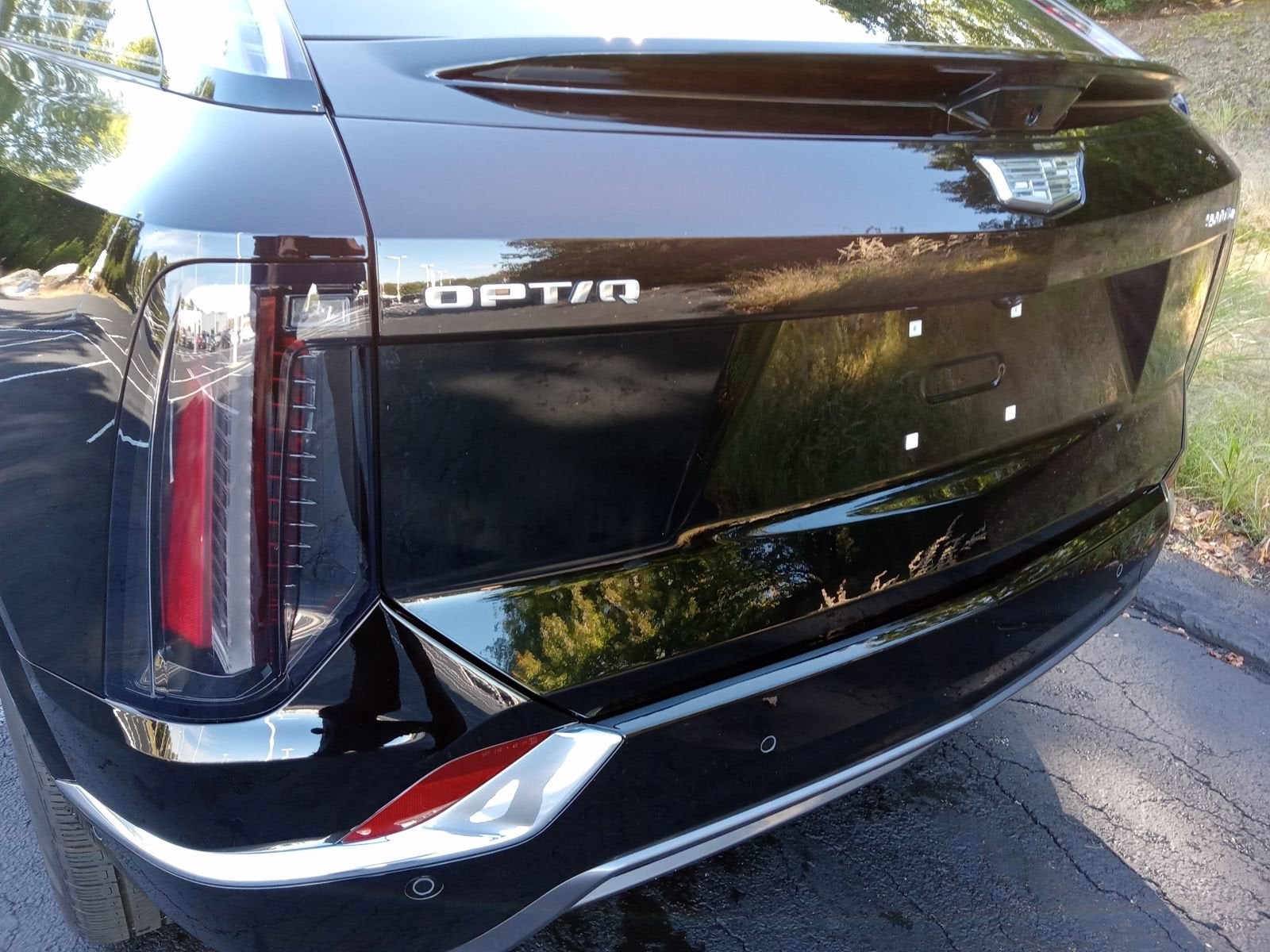 2025 Cadillac OPTIQ Luxury 2