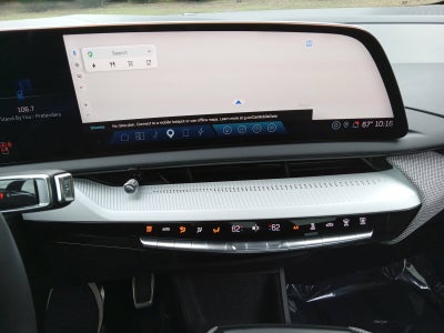 2025 Cadillac OPTIQ Luxury 2