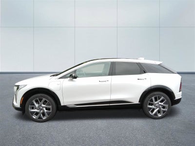 2025 Cadillac OPTIQ Luxury 2