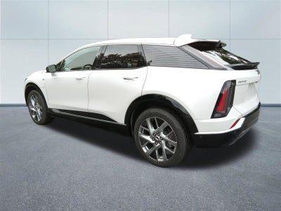 2025 Cadillac OPTIQ Luxury 2