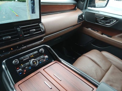 2024 Lincoln Navigator L Reserve