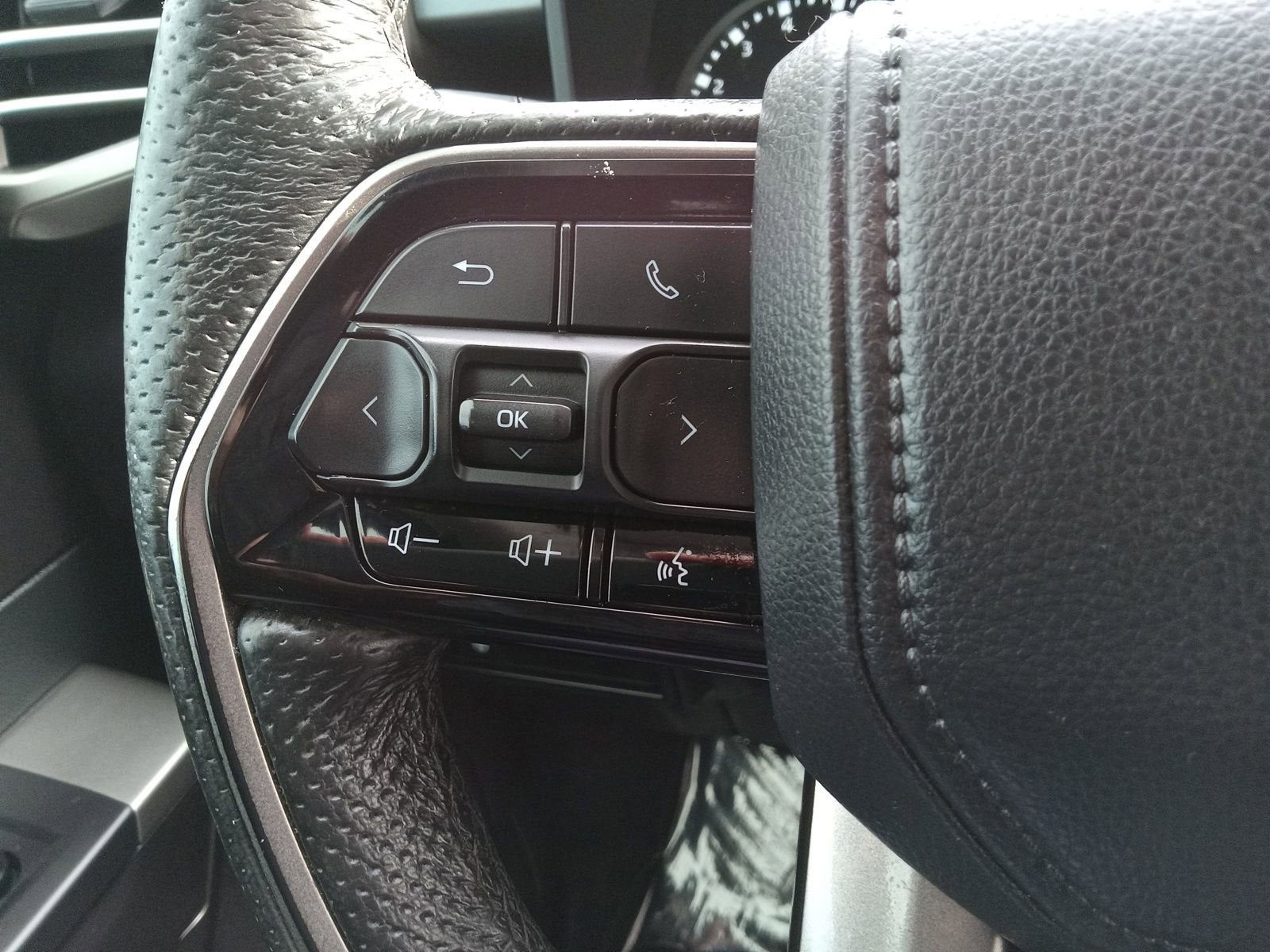 2023 Toyota Tundra 4WD SR5