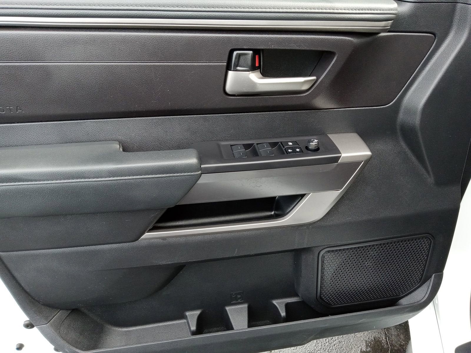 2023 Toyota Tundra 4WD SR5