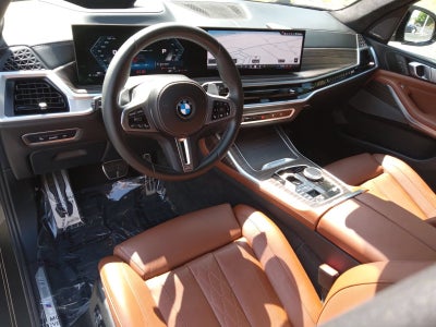 2024 BMW X7 M60i