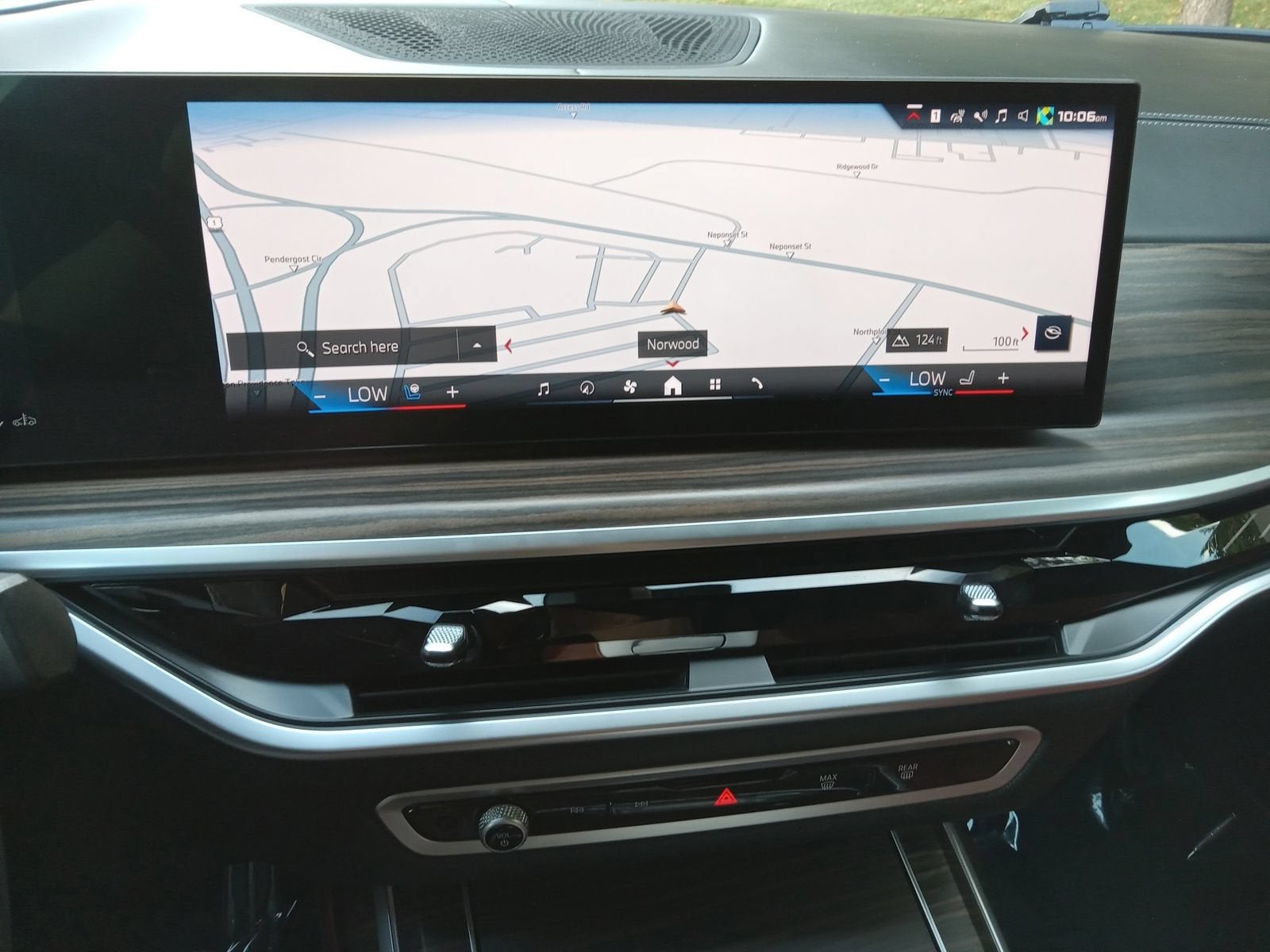 2024 BMW X7 M60i