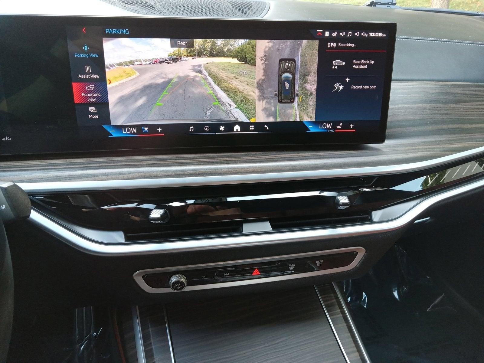 2024 BMW X7 M60i