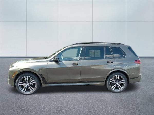 2024 BMW X7 M60i