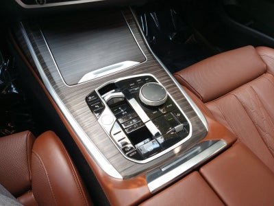 2024 BMW X7 M60i