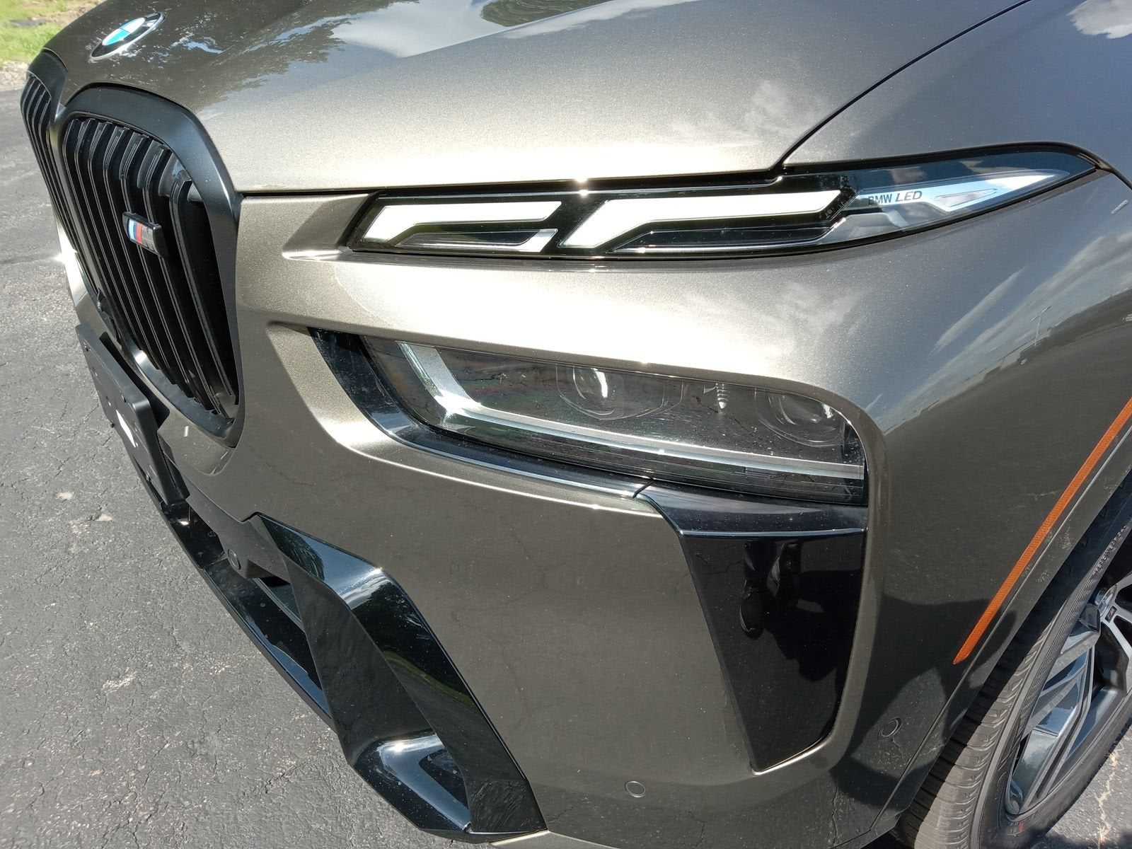 2024 BMW X7 M60i