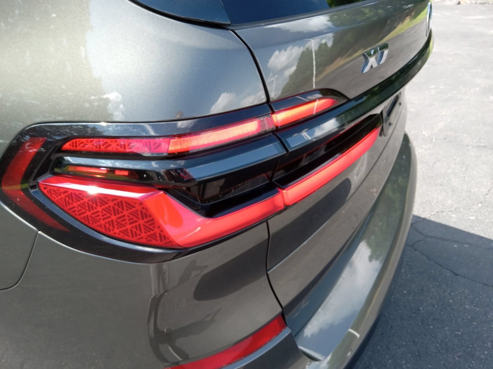2024 BMW X7 M60i