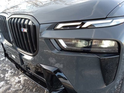 2023 BMW X7 M60i