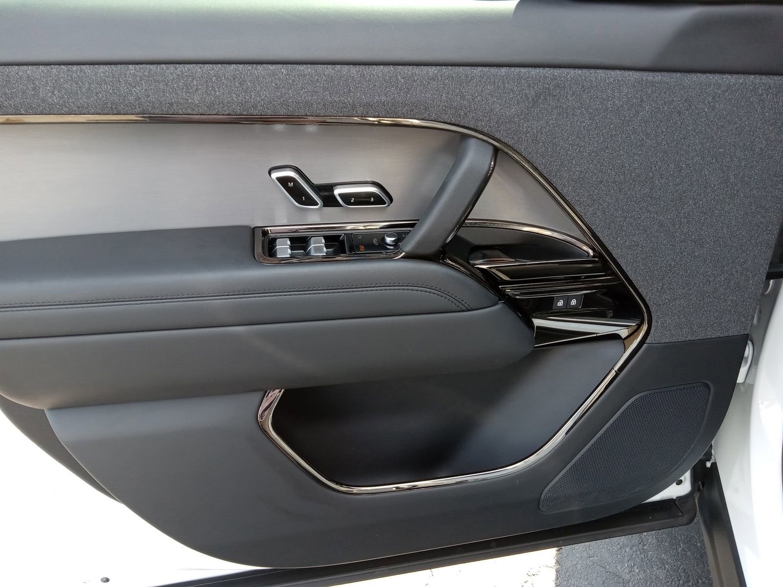 2023 Land Rover Range Rover Sport SE