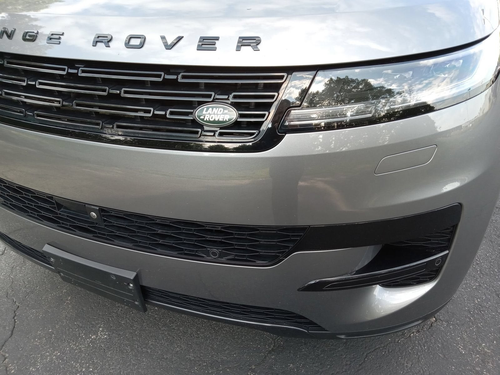 2025 Land Rover Range Rover Sport SE