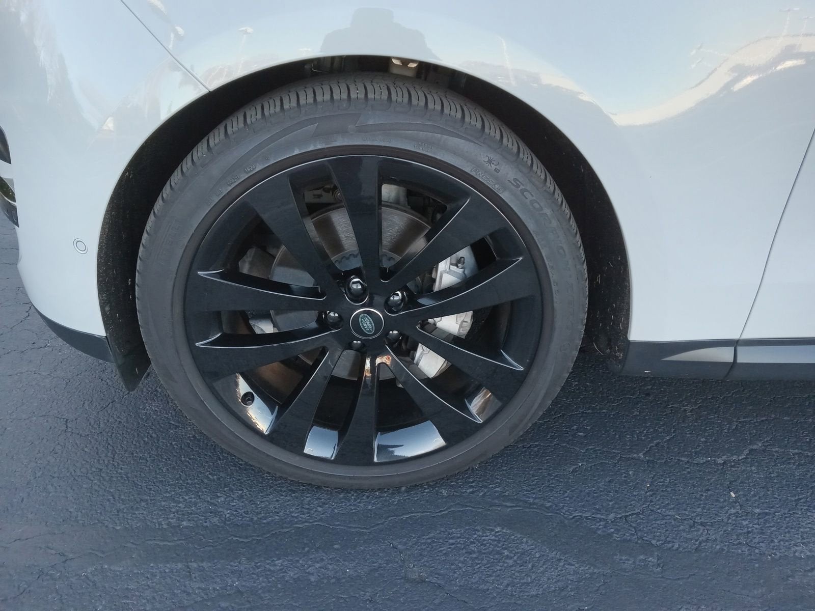 2024 Land Rover Range Rover Sport SE