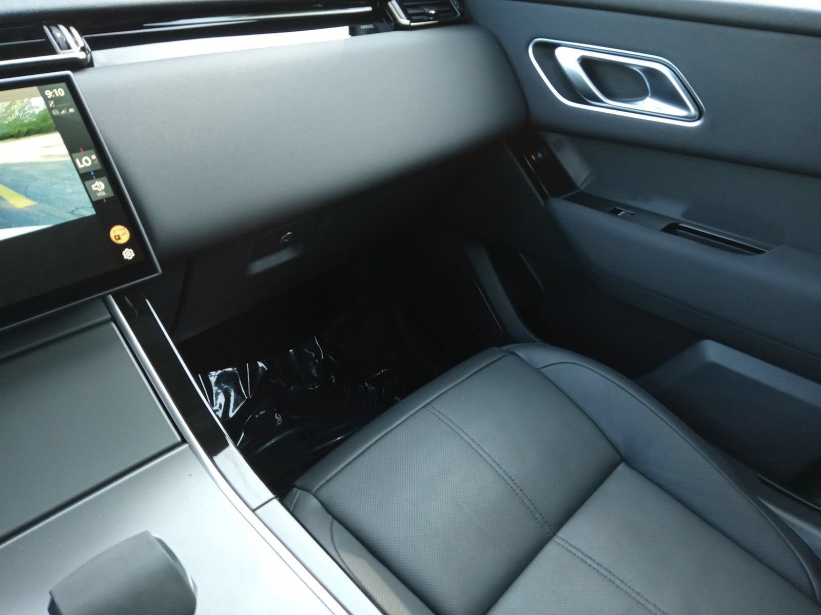 2024 Land Rover Range Rover Velar Dynamic SE