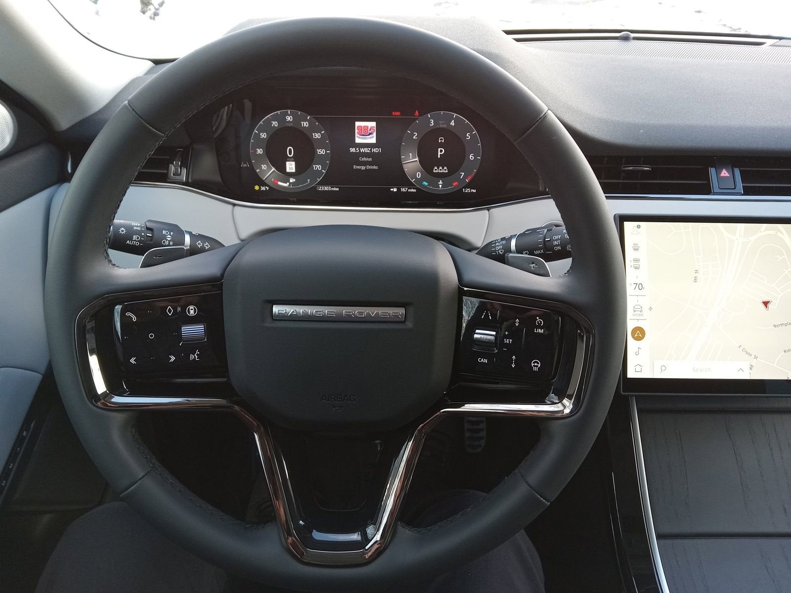 2025 Land Rover Range Rover Evoque Dynamic SE