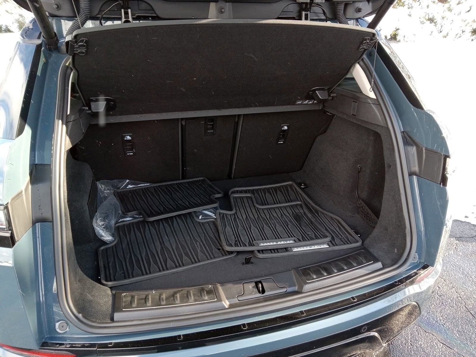 2025 Land Rover Range Rover Evoque Dynamic SE