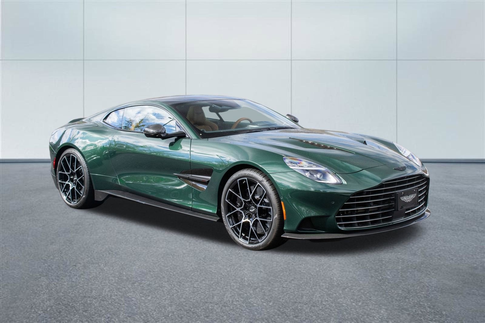 2025 Aston Martin Vanquish Base