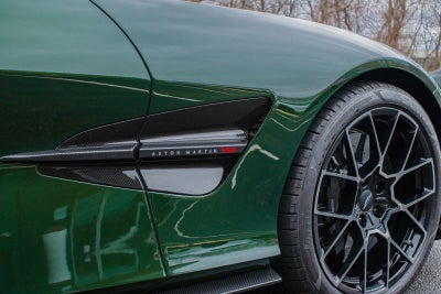 2025 Aston Martin Vanquish Base