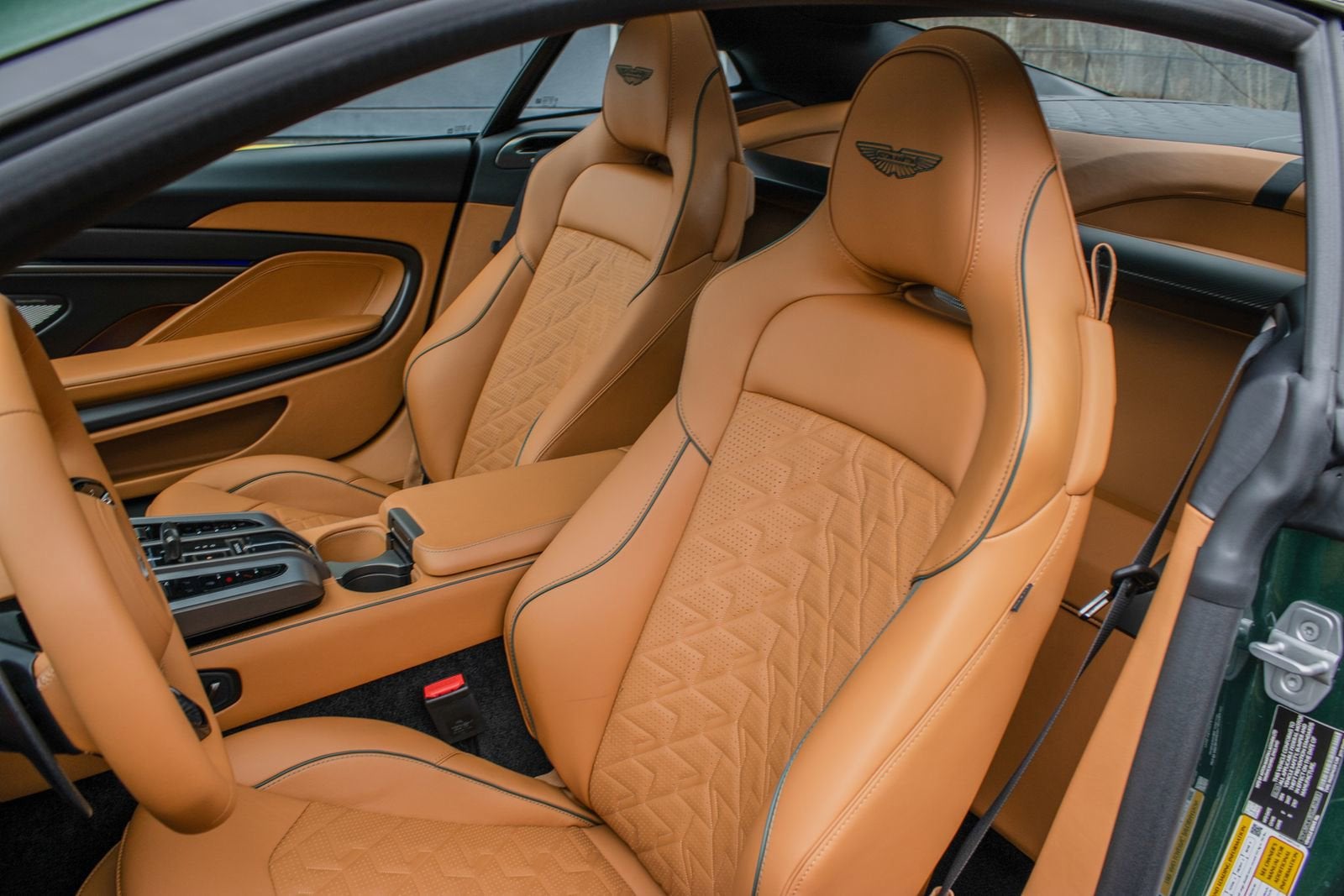 2025 Aston Martin Vanquish Base