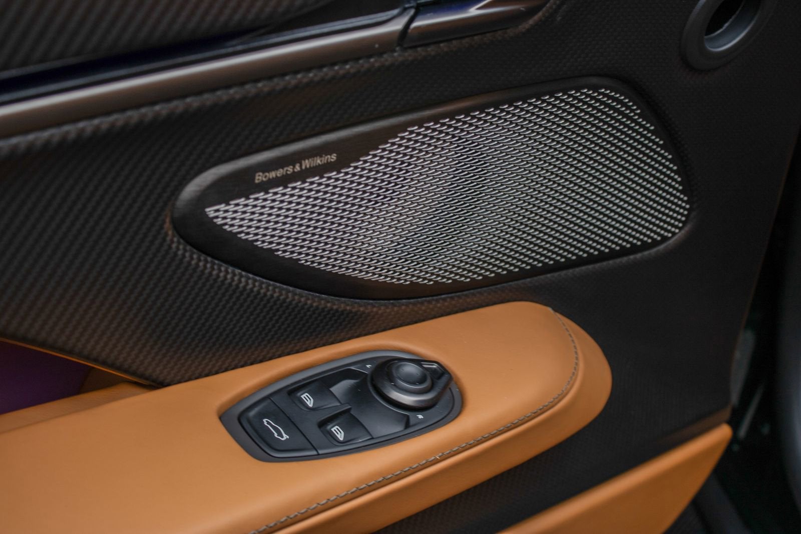 2025 Aston Martin Vanquish Base