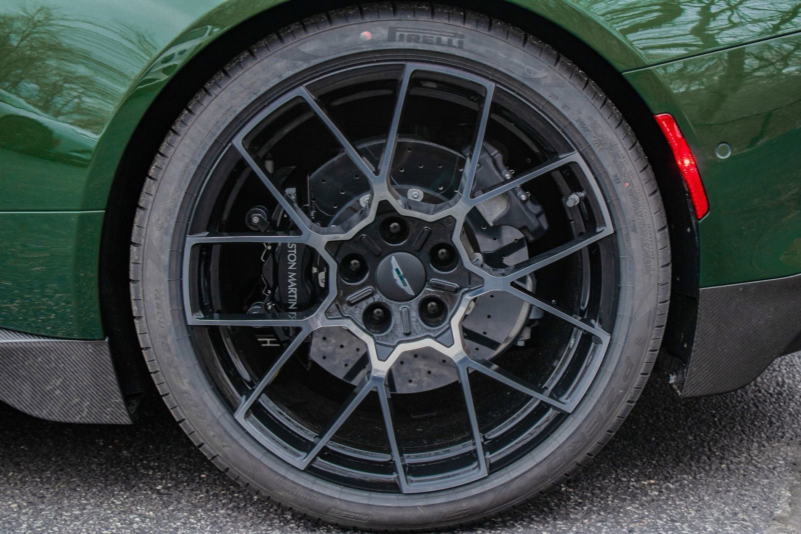 2025 Aston Martin Vanquish Base