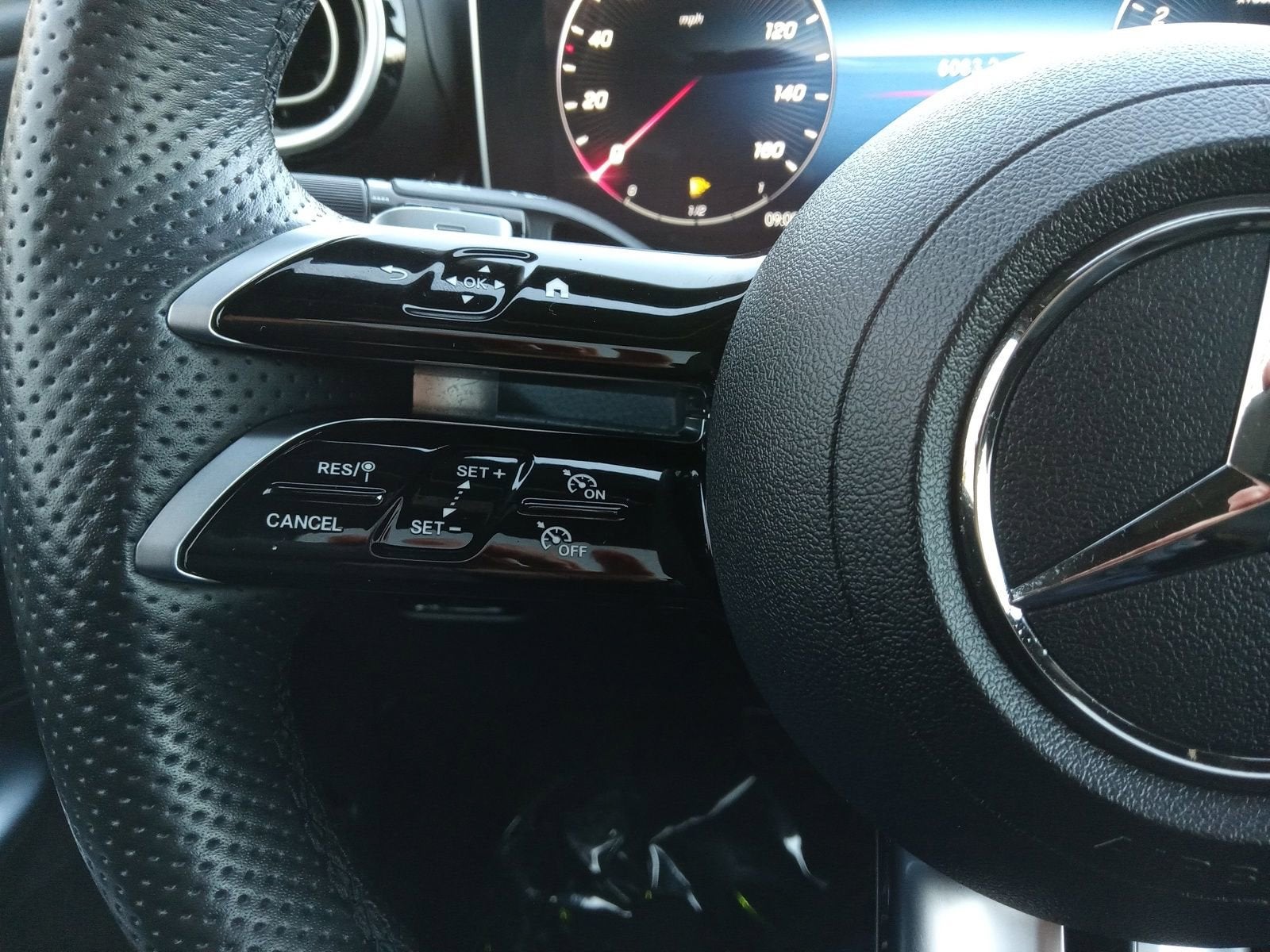 2023 Mercedes-Benz GLC GLC 300