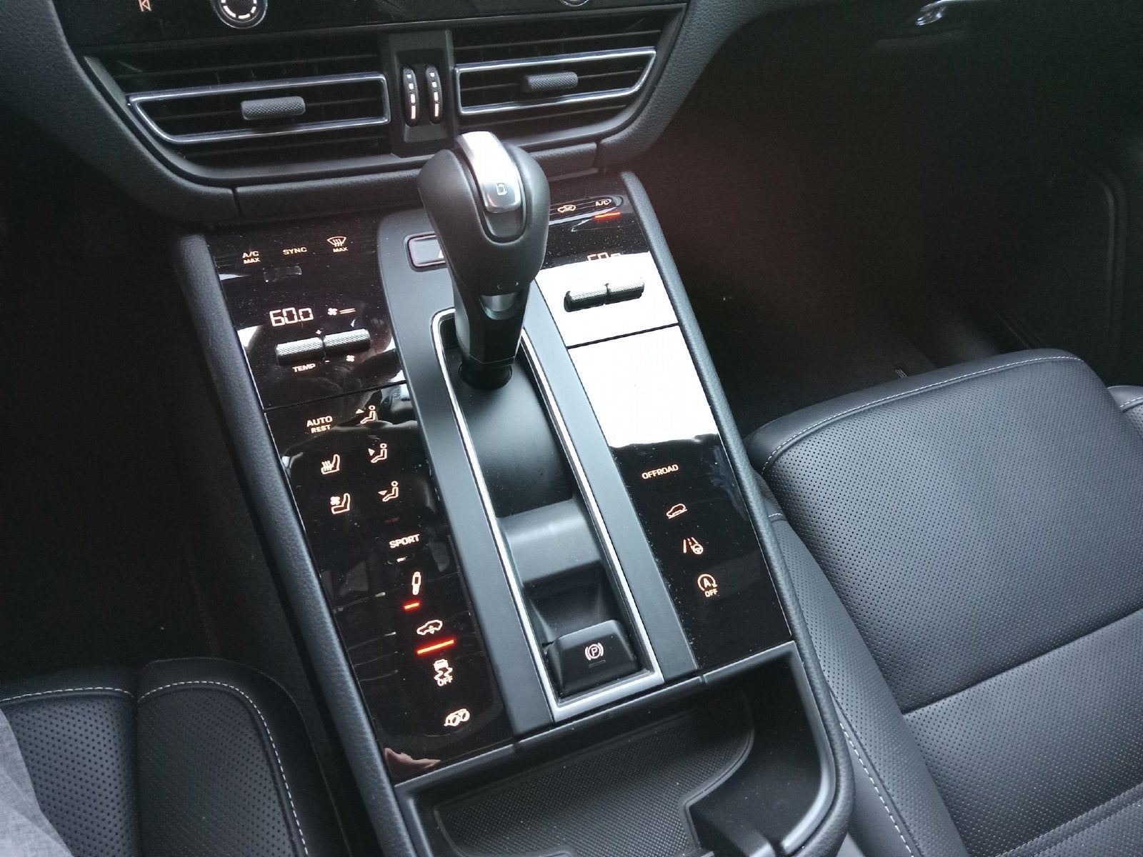2026 Porsche Macan GTS